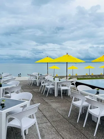 รูปภาพของท่าศาลา คาบาน่า