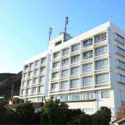 潮騒リゾート鴨川 Hotel Exterior