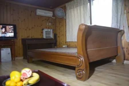 Hwaseong Jayeonsarang Pension