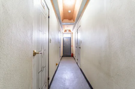 Yeoncheon Yeogiseo Jaja Отели в г. Йончхон