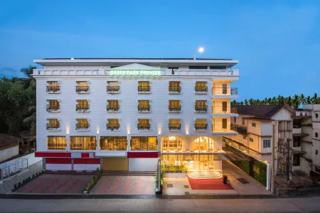 White Lotus Hotel Отели рядом с достопримечательностью «Botany Garden (Botanica)»