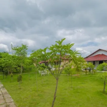 Tuli Veer Bagh Resort Turia