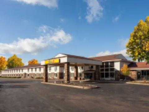 Super 8 by Wyndham Wausau Hotels in Wausau