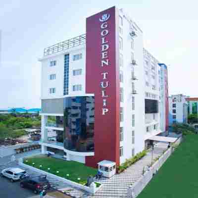 Golden Tulip Saltlake Kolkata Hotel Exterior