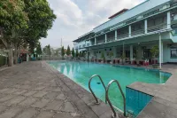Hotel Ayong Linggarjati Kuningan Mitra RedDoorz Hotels in Cilimus