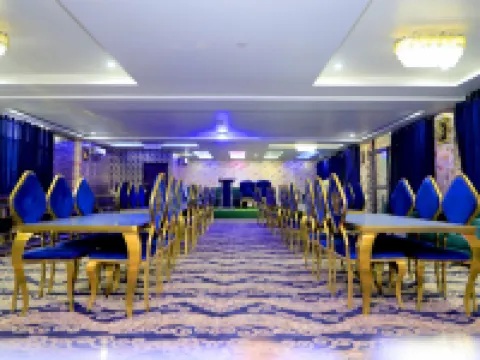 สวนทูลซี - ใกล้พรีมมันดีร์วรินดาวัน โรงแรมในมธุระ