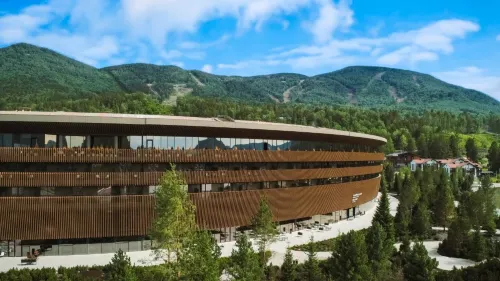 Hotel  Vsesezonny Kurort Manzherok - Bãi đậu xe