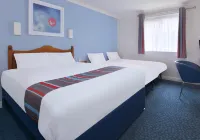 Travelodge Cardiff Airport Hotels in Barry
