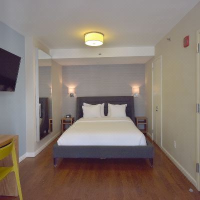 Premier Queen Room with Balcony Hotel 32 32 Promo Code