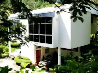 Brahminy Kite Holiday Home