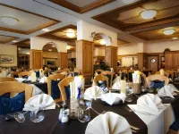 Hotel Everest - breakfast