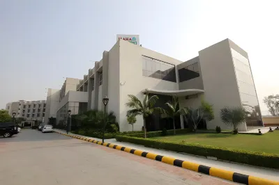 Ramada by Wyndham Bodh Gaya Mahabodhi Hotels in 