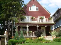 Redwood Bed and Breakfast