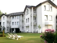 Kastanienhof Hotels in der Nähe von Filmwelt Collection - Martin Netter