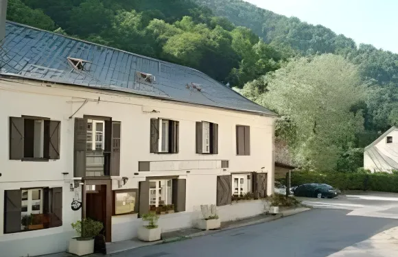 奧伯格里維賴斯旅館