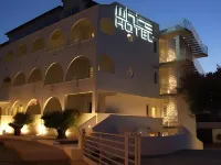 White Hotel - Bathtub