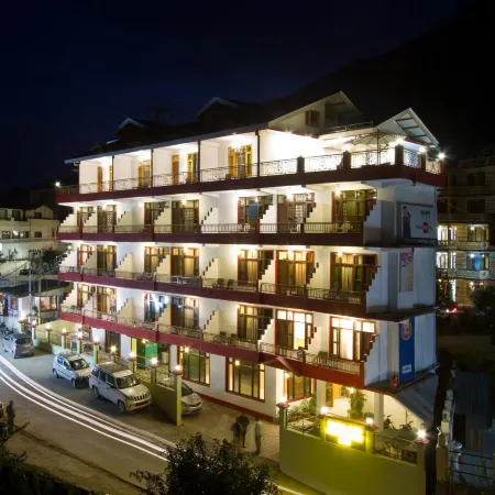 New Harmony Inn
