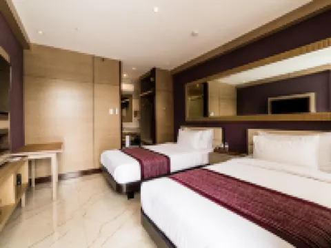 กวานดาลันเฮาส์ โรงแรมในดีโปโลก