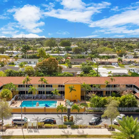 Quality Inn & Suites Airport - Cruise Port Hollywood