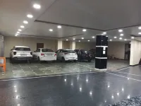 Hotel Surya Inn - Parking