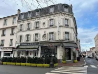 HÔTEL Paris VÉSINET- Logis Hôtel Restaurant Hotels in Bougival