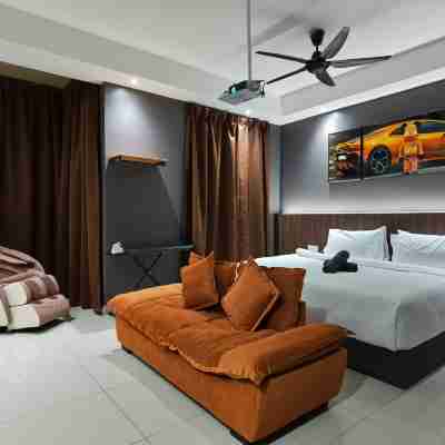 Luxury Couple Suites l Free Netflix l Massage Chair l Bathtub l Wifi 200Mbps l Bali Residence Rooms