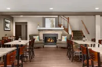 Travelodge by Wyndham North Battleford Hotels in North Battleford