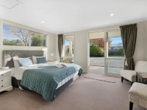 Asure Oakleigh Motel Hotels in Gore