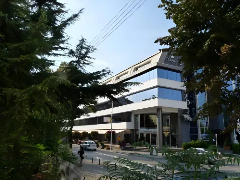 Queen's Hotel - Zebra Centre