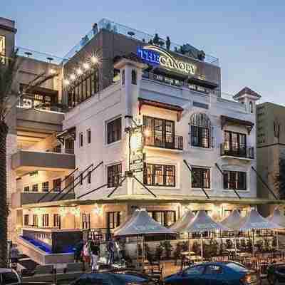 The Birchwood Hotel Exterior