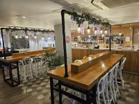 Holiday Inn Express WIGAN by IHG - bar