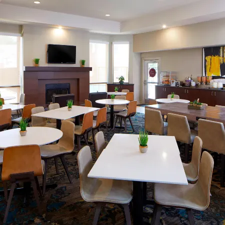 Residence Inn by Marriott Atlanta Airport North/Virginia Avenue