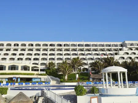 Golden Parnassus Resort & Spa - All Inclusive (Adults Only)