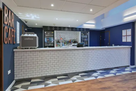 Travelodge Maidenhead Central Отели рядом с достопримечательностью «Библиотека РБУМ Мейденхед»