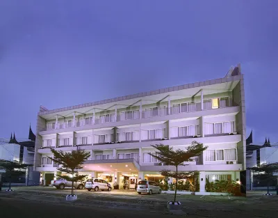 Hotel Pangeran City Hotels in Padang