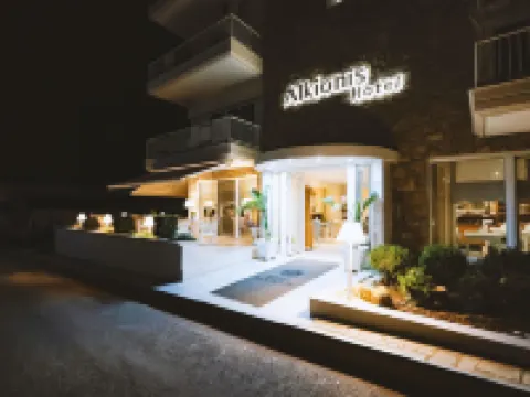 阿爾吉奧尼斯酒店 新卡利克拉蒂業酒店