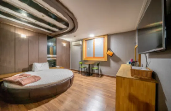 Busan Gaegum Buckingham Hotels near Seomyeon