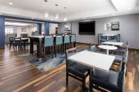 La Quinta Inn & Suites by Wyndham Atlanta South - Newnan - breakfast