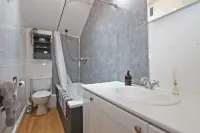 Compton House Snug - Homestays