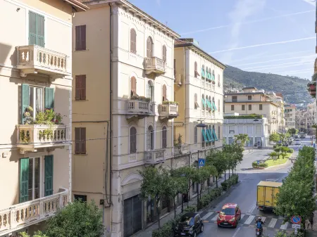 Agapanti House Отели в г. Алассио