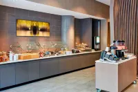 SpringHill Suites Milwaukee Downtown - sarapan