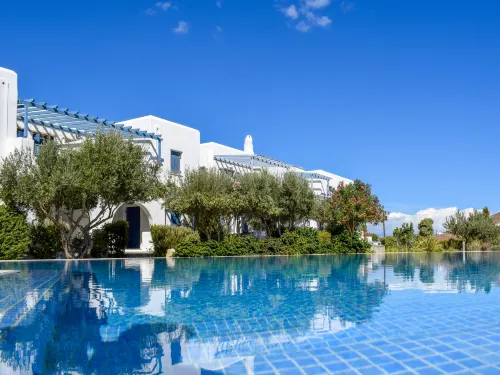Sanders Paros Gardens - Smart 1-Bdr Apt w Patio