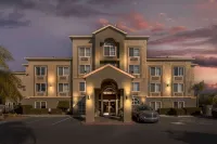 Comfort Inn Lathrop Stockton Airport - Parkplatz