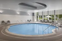 Embassy Suites by Hilton Atlanta Kennesaw Town Center - Swimmingpools