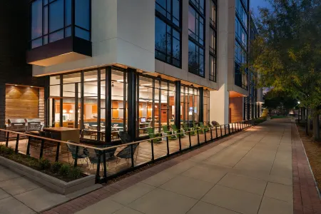 Homewood Suites by Hilton Wilmington Downtown Отели рядом с достопримечательностью «Wilmington Bus Station»