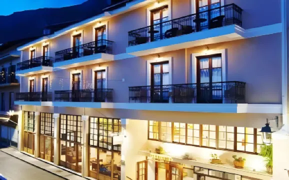 페드리아데스 델포이 호텔