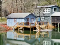 Hooked On A Feeling — Fishing Cabin - 무료 와이파이