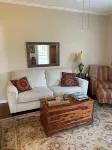 Adorable 2 Bedroom Cottage 3 blocks from downtown square