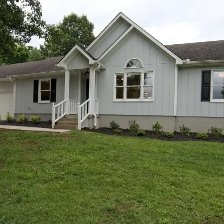 Scandi-Chic Retreat in Madison-Pets stay free!