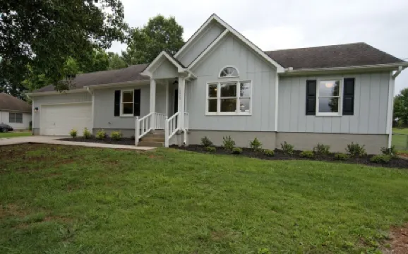 Scandi-Chic Retreat in Madison-Pets stay free!